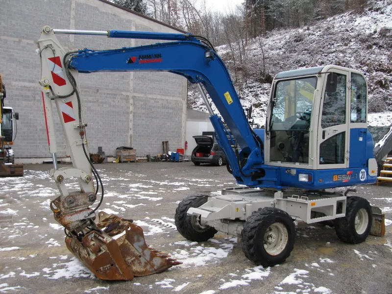 Bager Yanmar B55W sa 3 kašike