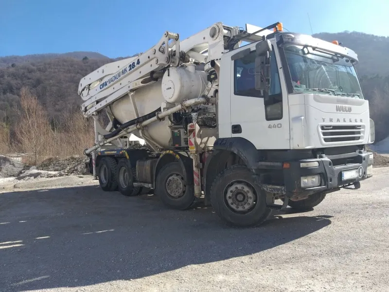Iveco Trakker440