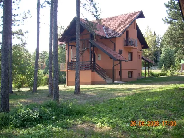 Zlatibor, apartmani, centar, mirno, izuzetna lokacija