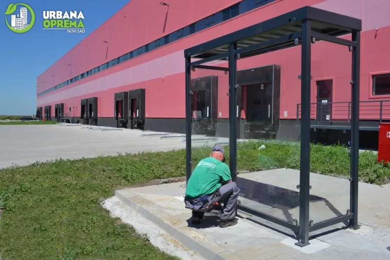 KABINE ZA PUSACE - URBANA OPREMA NOVI SAD