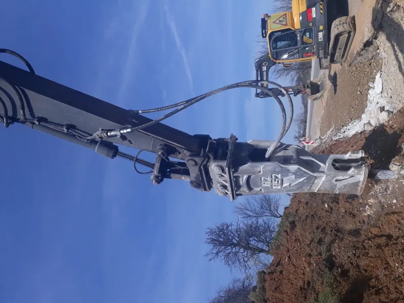 Novi čekič HAMMER HEINZ HZ852 NOVO težina 800kg