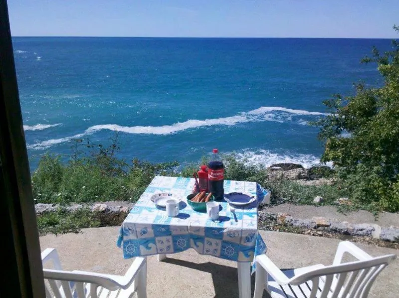 Apartmani na obali, Dobre Vode