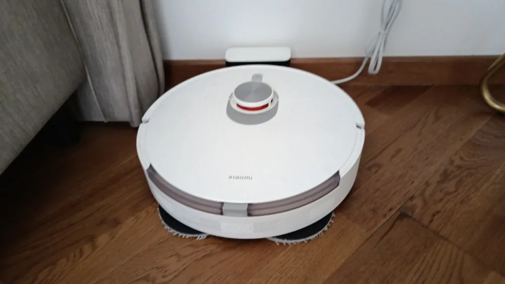 Prodajem robot usisvac xioami S20+