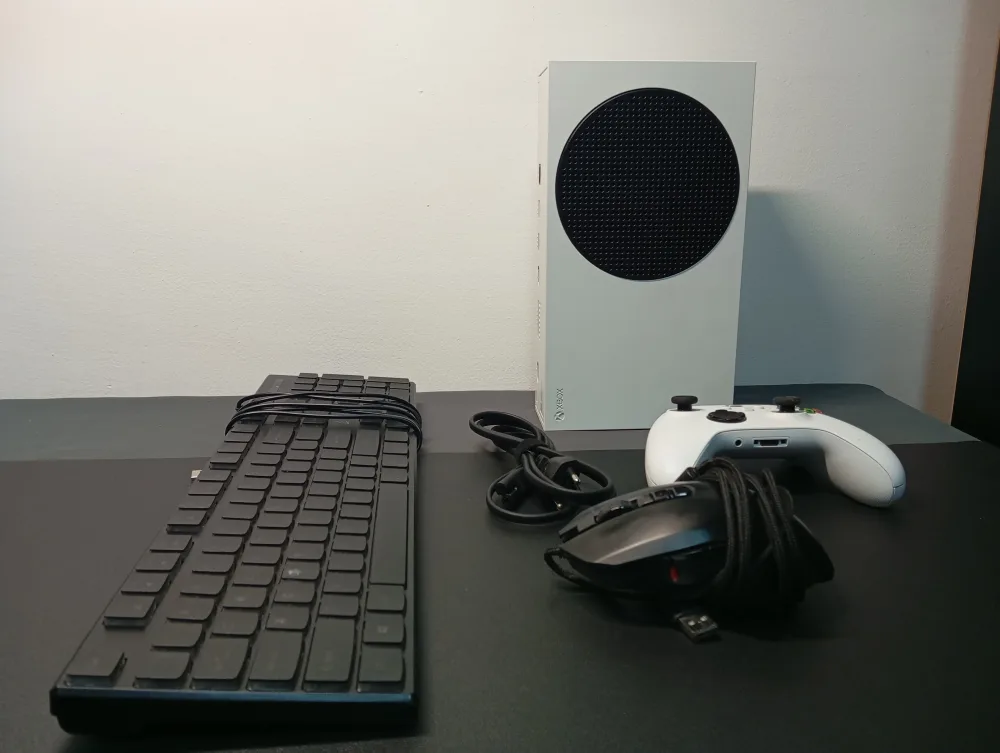Xbox Series S 500GB Digital Edition - kao nov + tastatura i miš